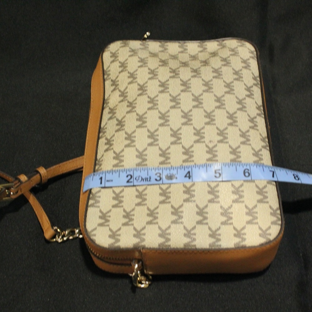 Michael Kors Small Crossbody Purse - Picture 3 of 4